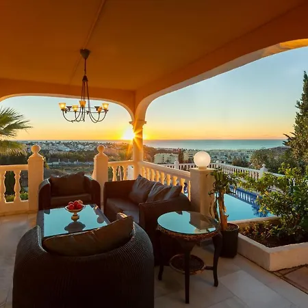 Large Family 500m From With Stunning Views Ferienhaus El Faro